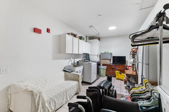 SOLD – Cathedral City 12-Bed For SALE
