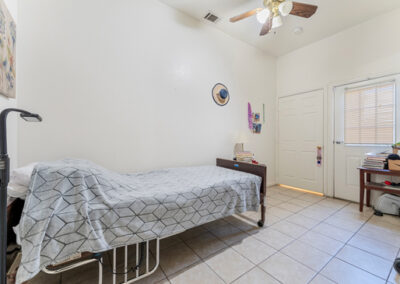 Estrella 6-Bed For LEASE