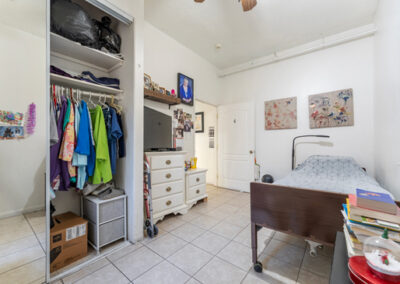 Estrella 6-Bed For LEASE