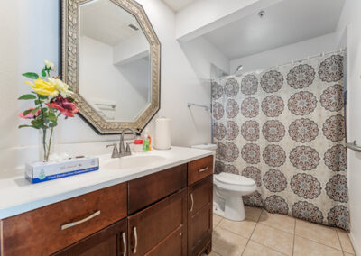 Estrella 6-Bed For LEASE