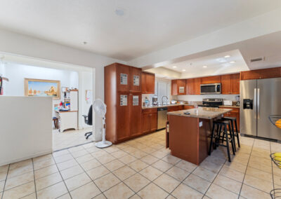 Estrella 6-Bed For LEASE