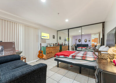 Estrella 6-Bed For LEASE