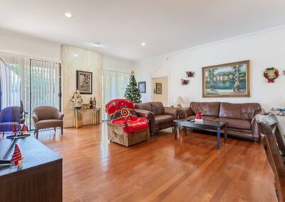 Estrella 6-Bed For LEASE