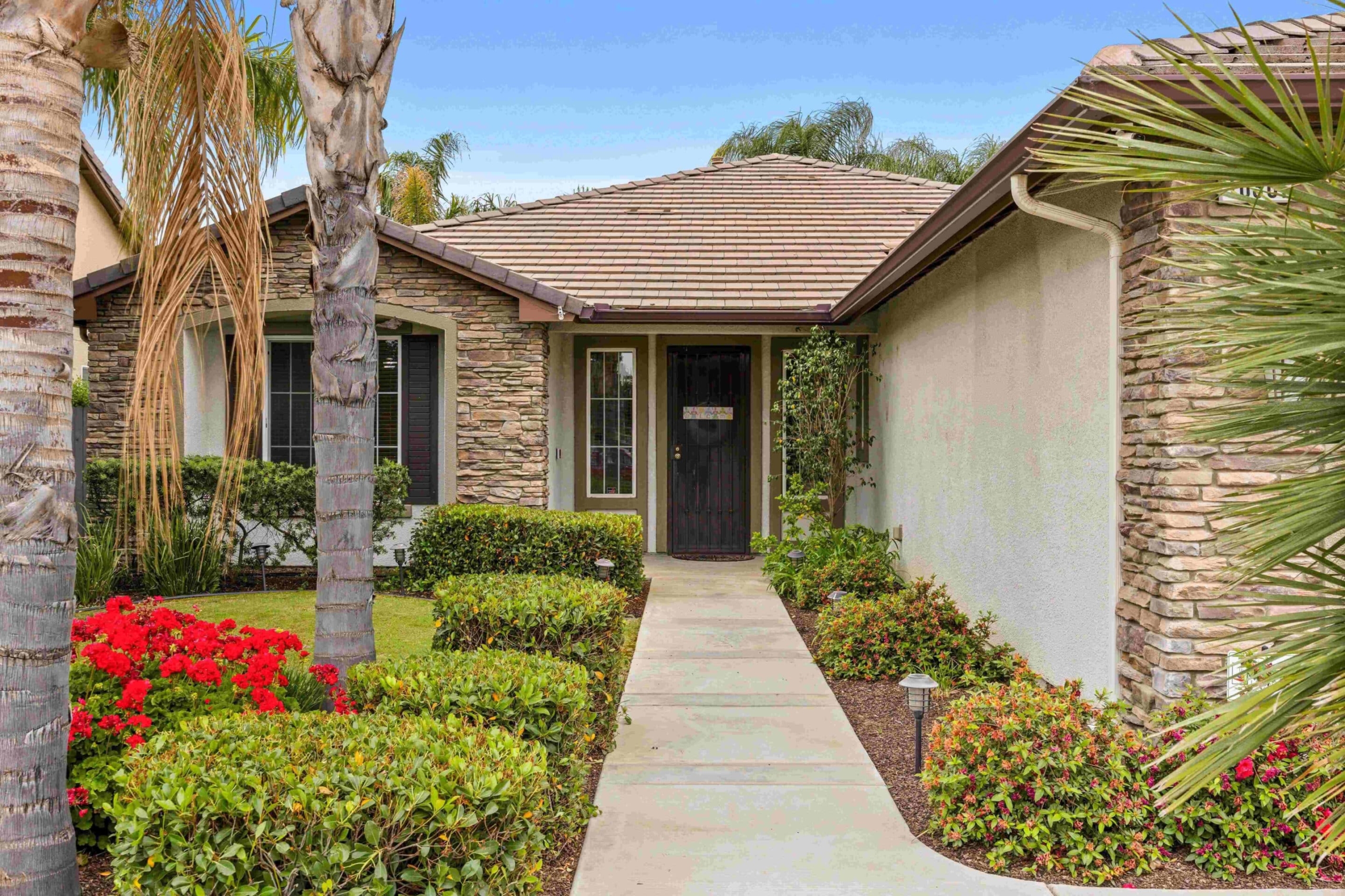 unnamed-1-1-scaled SOLD Wonderful RCFE Home & Business in Bakersfield!