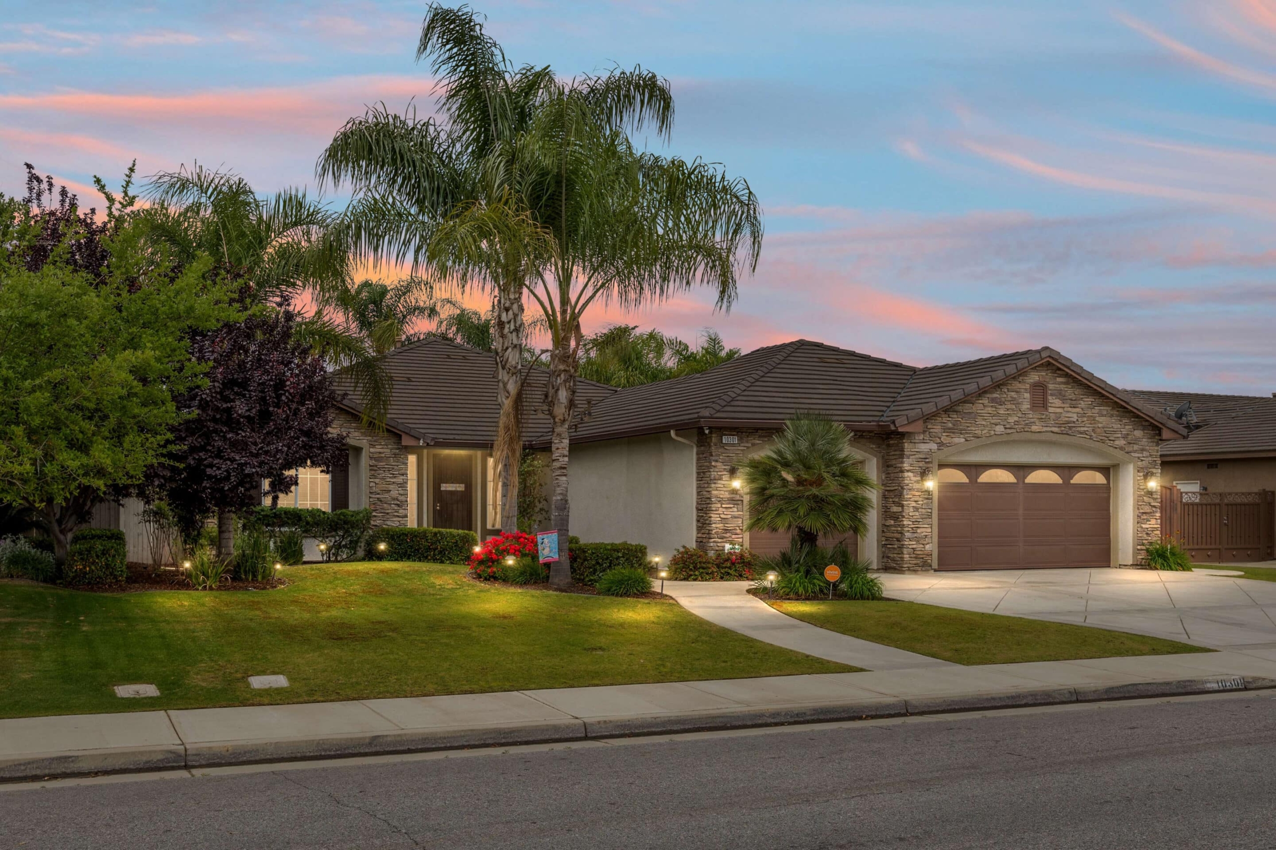 unnamed-9-scaled SOLD Wonderful RCFE Home & Business in Bakersfield!